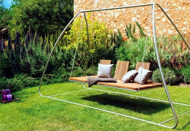 A swing to enjoy to view from